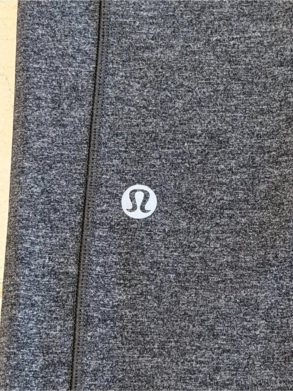 Lululemon Women’s Tank Top Size S Gray Heather Built-In Bra Strappy Yoga Athleti